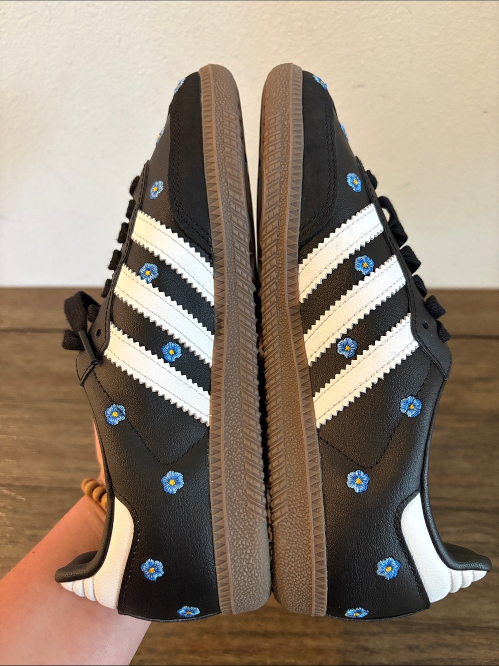 NEW [adidas] Samba Blue Floral Black Classic Low-Top Sneakers Shoes Women’s 6 - Picture 11 of 16